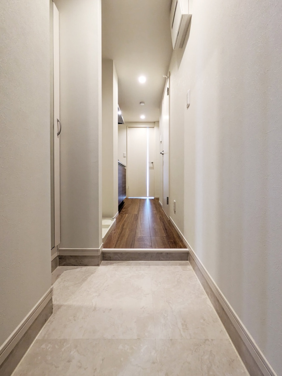 Unit entryway